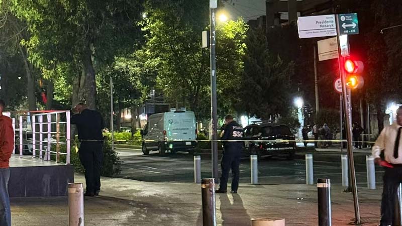 VIDEO muestra el momento en que asesinan al estilista Micky Hair en Polanco