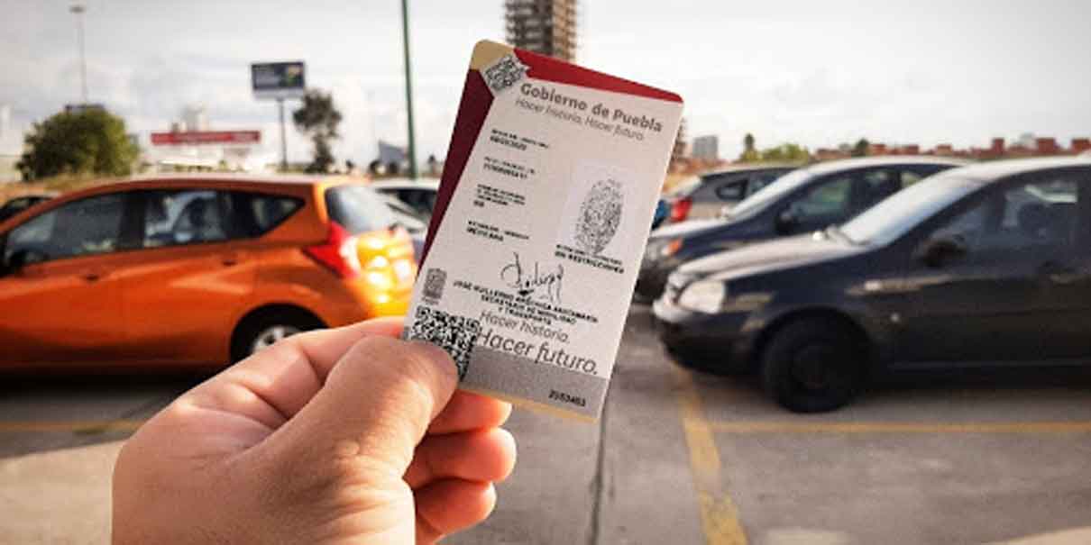 Vivales engañan a conductores en Facebook con falsa expedición de licencias