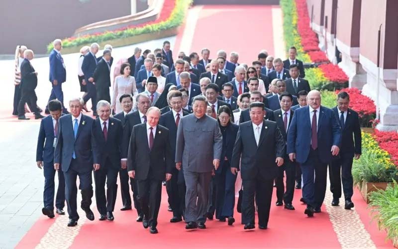 Xi Jinping lidera desfile militar en Pekín con presencia de Putin y Kim Jong-un