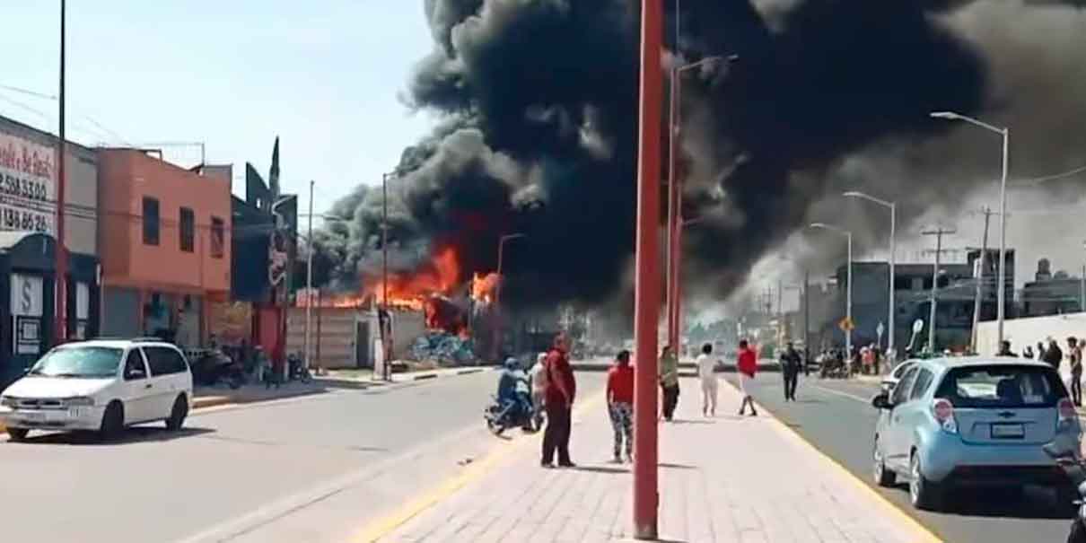 incendio en recicladora