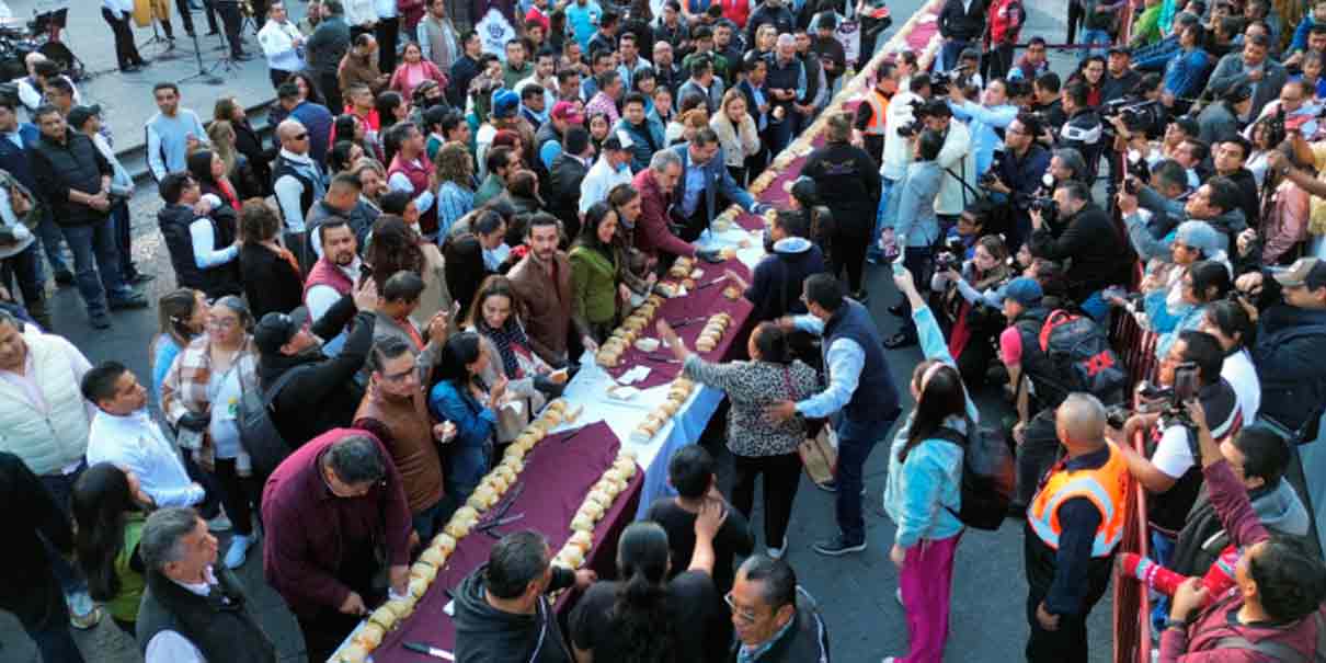 Rosca de Reyes Monumental