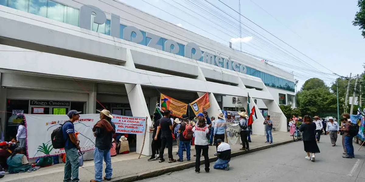 Protesta en oficinas de CONAGUA en Puebla: Gobierno acusa a la organización 28 de Octubre