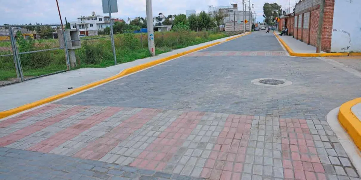 Edil de Cuautlancingo inaugura calle en la colonia Nuevo León