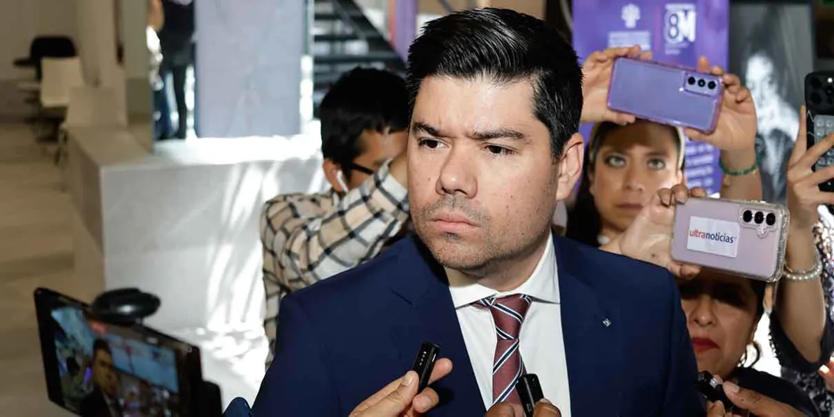 Jaime Natale advierte crisis opositora: PRI al borde de desaparecer y PAN debilitado en Puebla