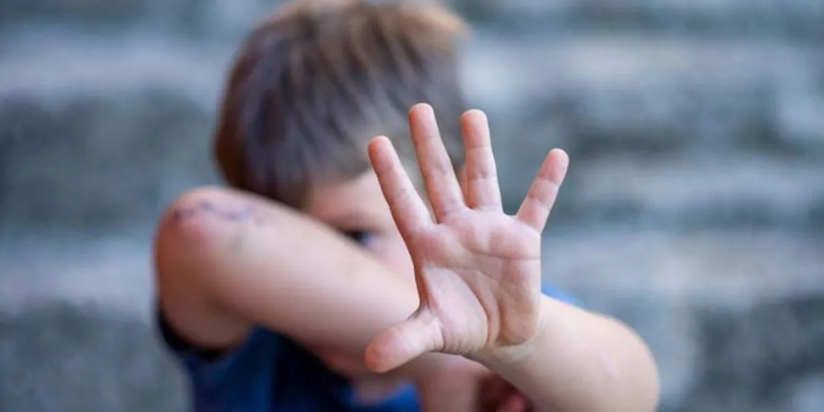 Policía interviene y rescata a niño golpeado por su madre en Tehuacán