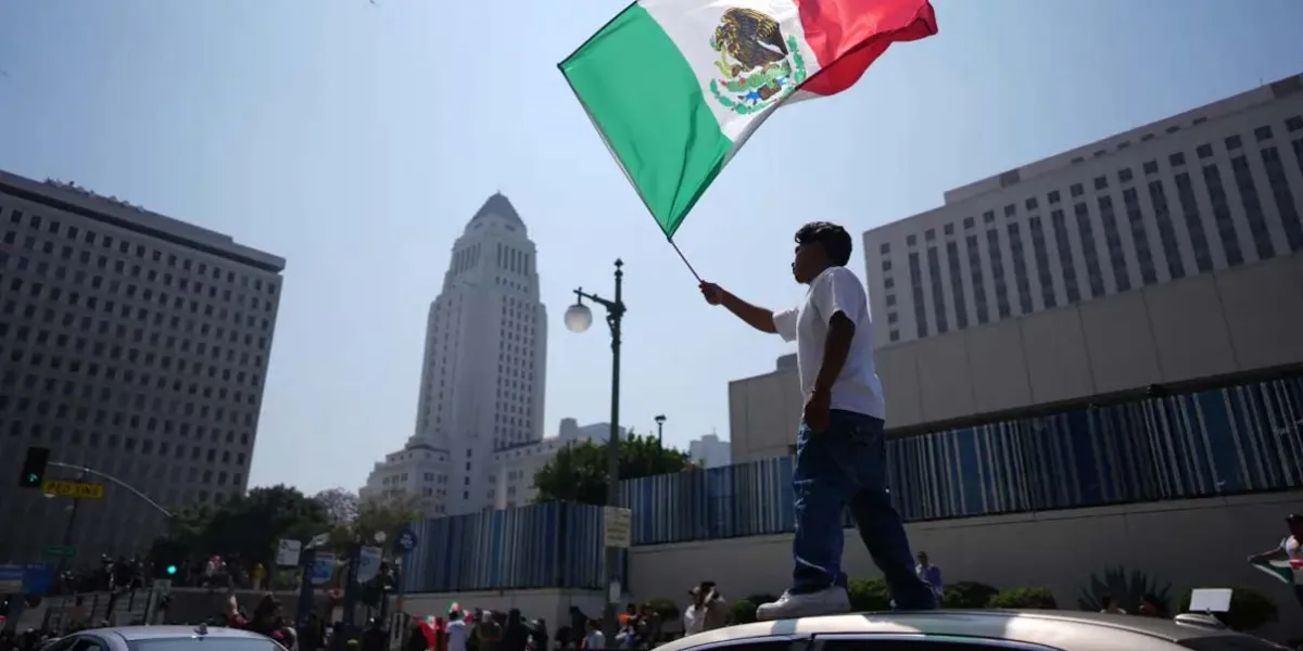 Trump celebra salida de inmigrantes, pero empresas sustituyen indocumentados por trabajadores con visas temporales