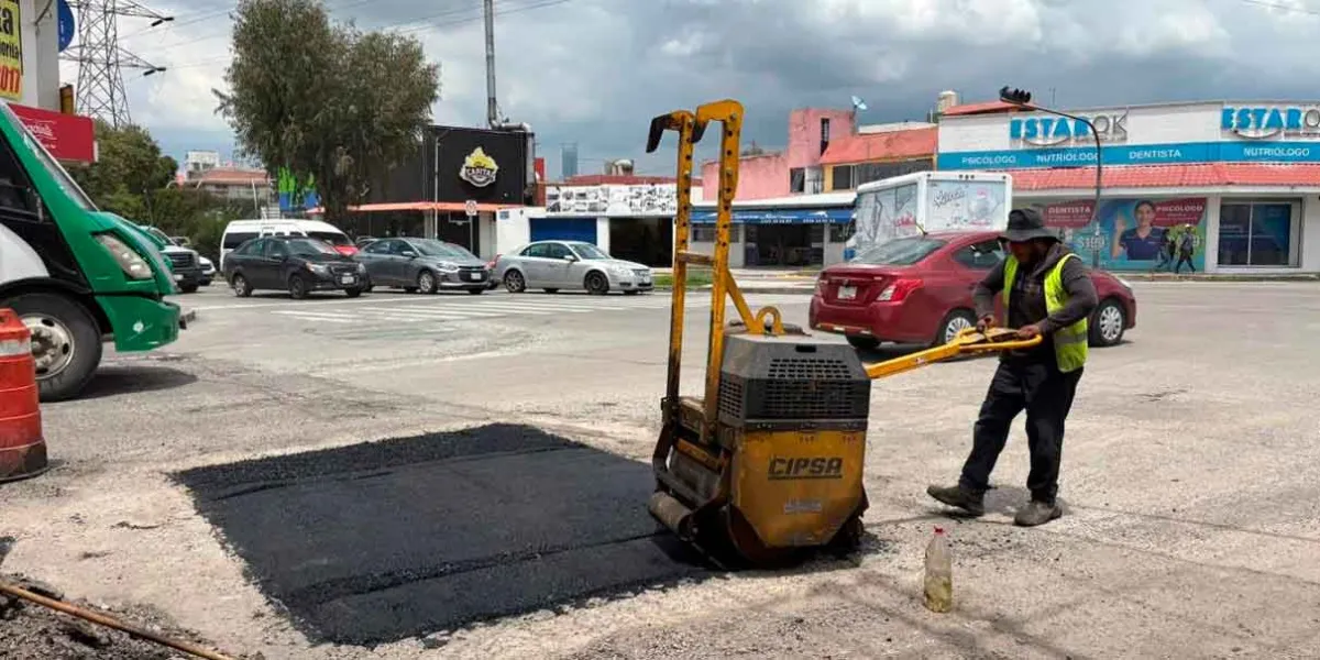 Campaña Capitalina Bacheando Puebla es permanente: el Gobierno de la Ciudad fortalece el mantenimiento vial