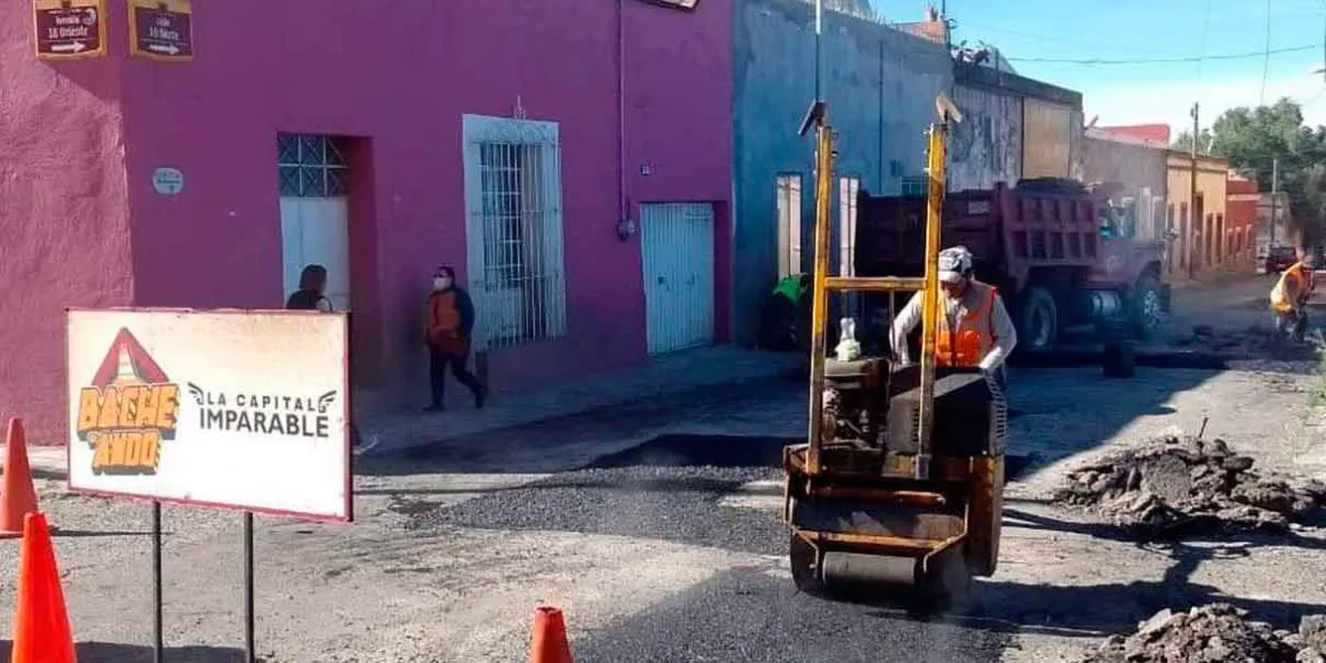 Campaña Capitalina Bacheando Puebla: fortalece los barrios de la ciudad con acciones de mantenimiento vial