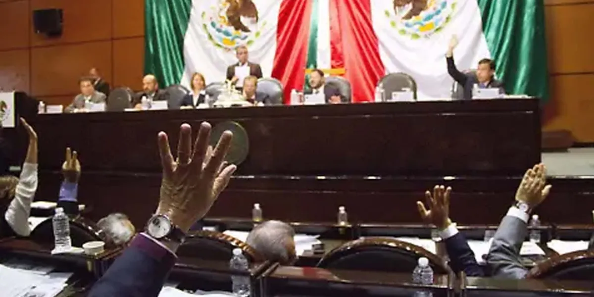 Durante foro de REFORMA ELECTORAL Puebla apoya eliminación de representantes plurinominales