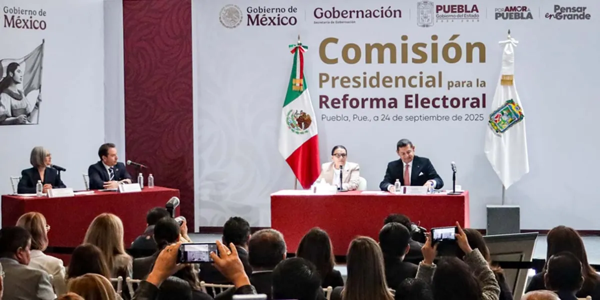 El IEE Puebla aprovechó foro sobre Reforma Electoral para pedir su permanencia