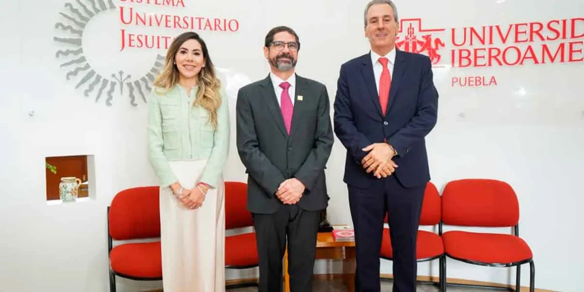 Firma Pepe Chedraui convenio con la IBERO para fortalecer a las mujeres en materia financiera