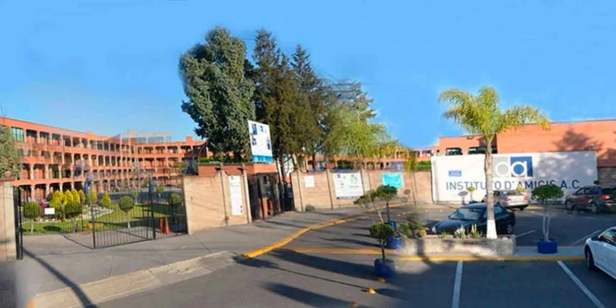 Escándalo en colegio de Puebla; ingresa joven vinculado a feminicidio