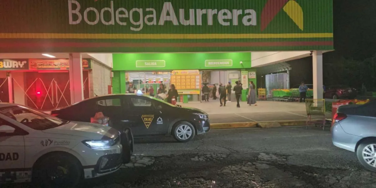 Robo de teléfonos en Bodega Aurrera Xilotzingo; comando armado escapa