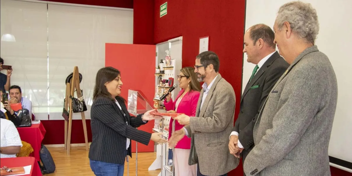 Terminan capacitación 54 microempresas apoyados por la Ibero y VWFS