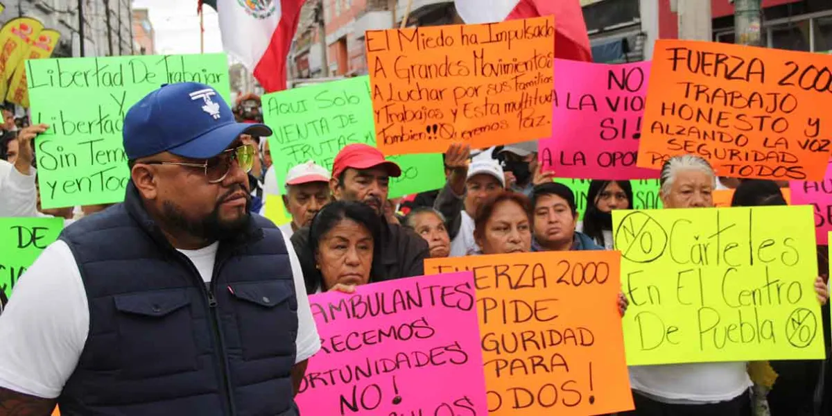 Ambulantes exigen seguridad ante el crimen organizado