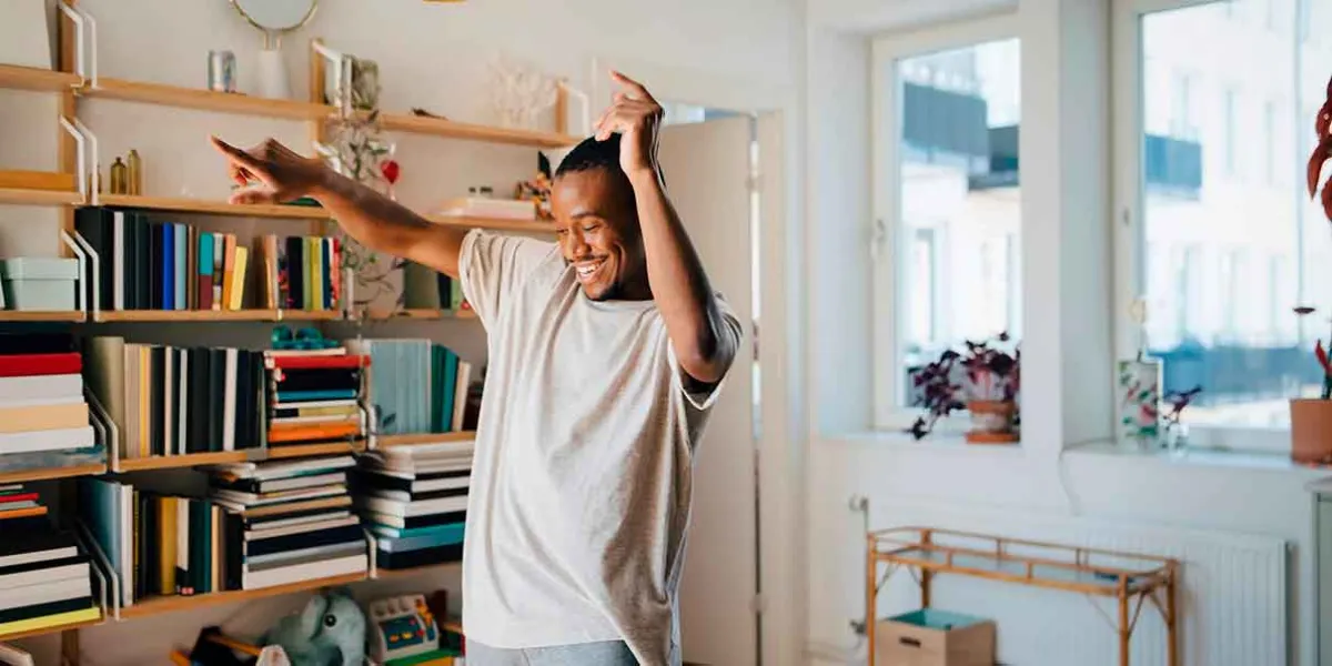 10 hábitos recomendados por Harvard para alcanzar la felicidad y mejorar el bienestar