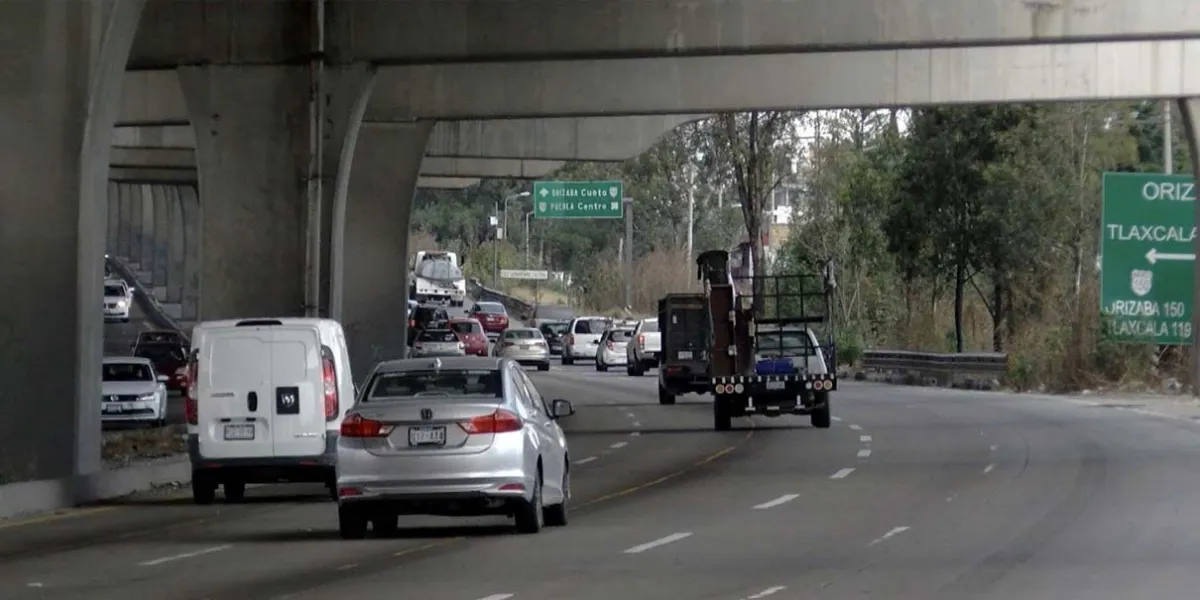 Cámaras de seguridad y cierre de accesos buscan reducir delitos en autopista México-Puebla