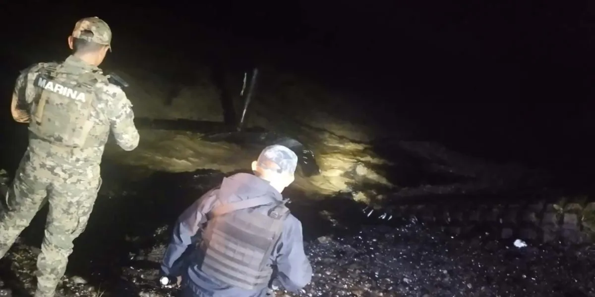 Derrame de gasolina e hidrocarburo contamina río San Marcos en Xicotepec