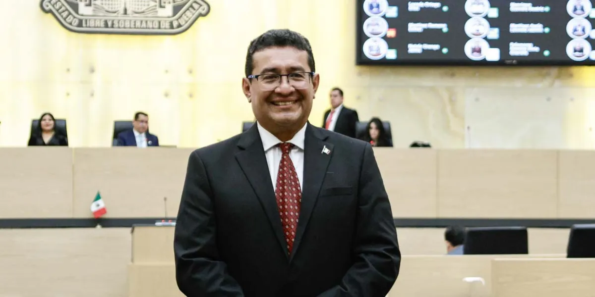 Pável Gaspar Ramírez toma protesta como presidente del Congreso de Puebla