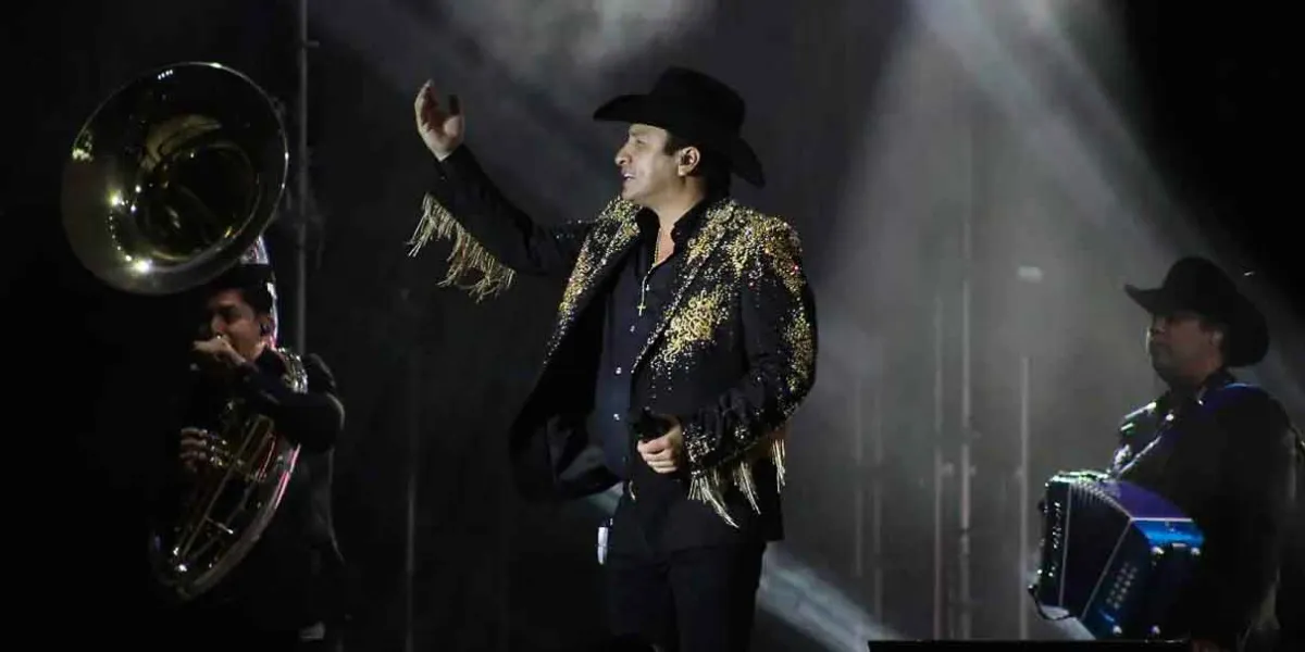 VIDEO. Julión Álvarez interpretó un narcocorrido en Aguascalientes, pese a estar penado