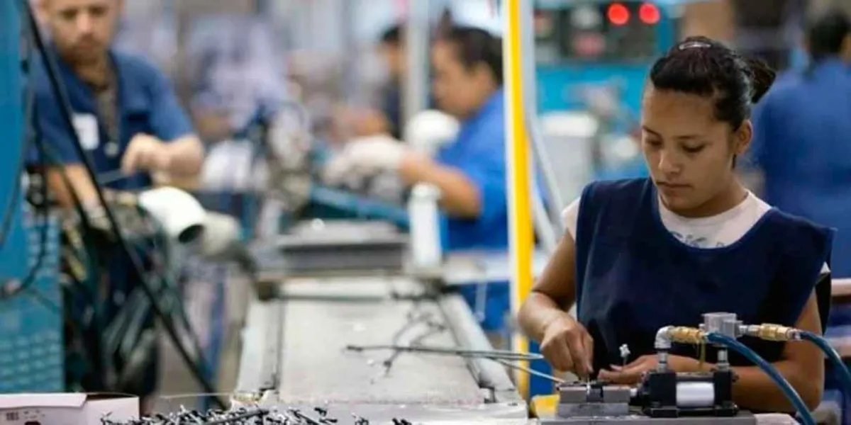 Industria poblana retrocede 4.7% en junio y acumula nueve meses de caídas