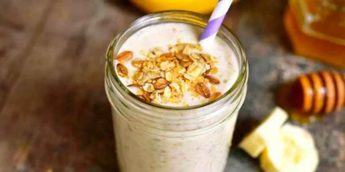 Beneficios del licuado de plátano con avena y chía: energía, digestión y corazón sano