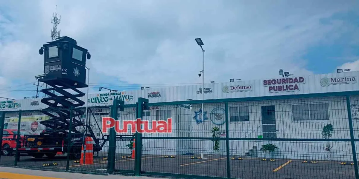 Roban camión de carga frente al CESAT en Texmelucan; policías lo hallan horas después en carretera a El Verde