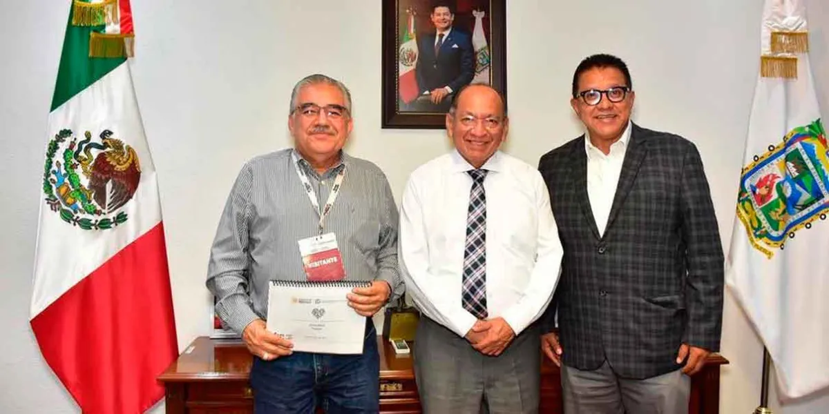 Rogelio López presentó a Segob iniciativas para trabajos en Huauchinango  