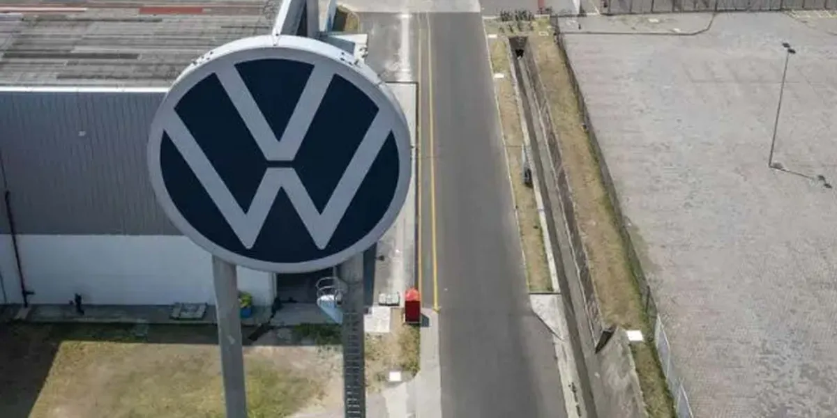 Activa diálogo el gobierno del estado con Volkswagen para evitar despidos