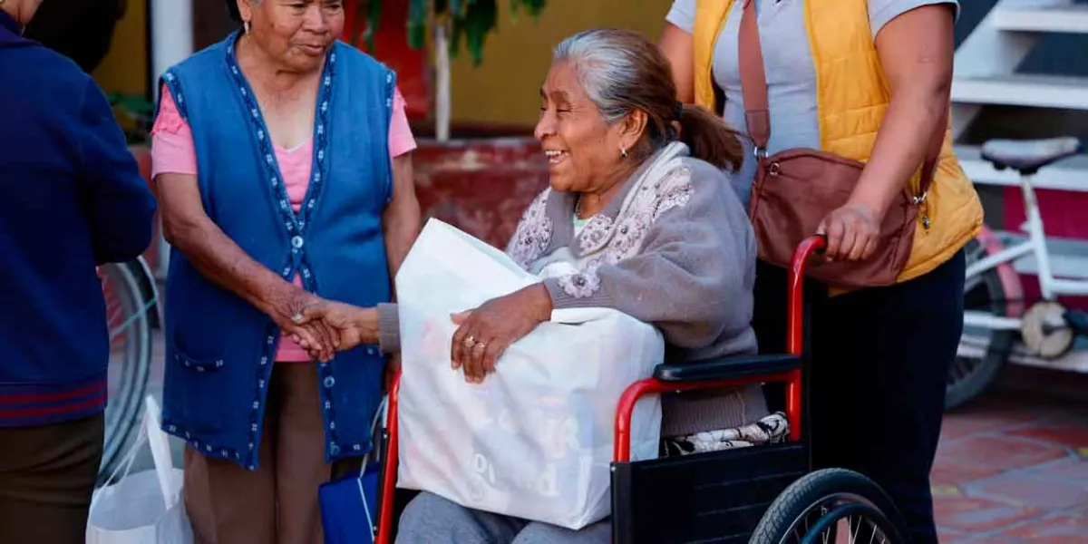 Comienza Lupita Cuautle quinta entrega de apoyos alimentarios