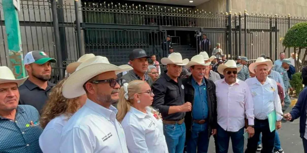 Bloqueos carreteros llegan a Gobernación: Antac y Fnrcm dialogan con el gobierno federal