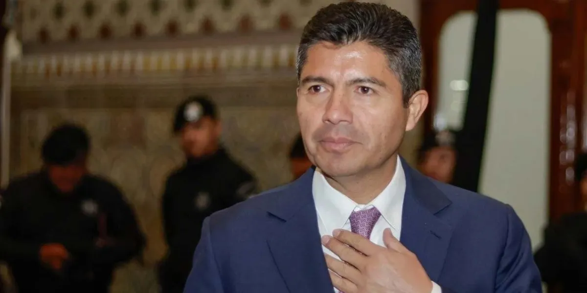 Eduardo Rivera aviva sospechas de irse al movimiento naranja