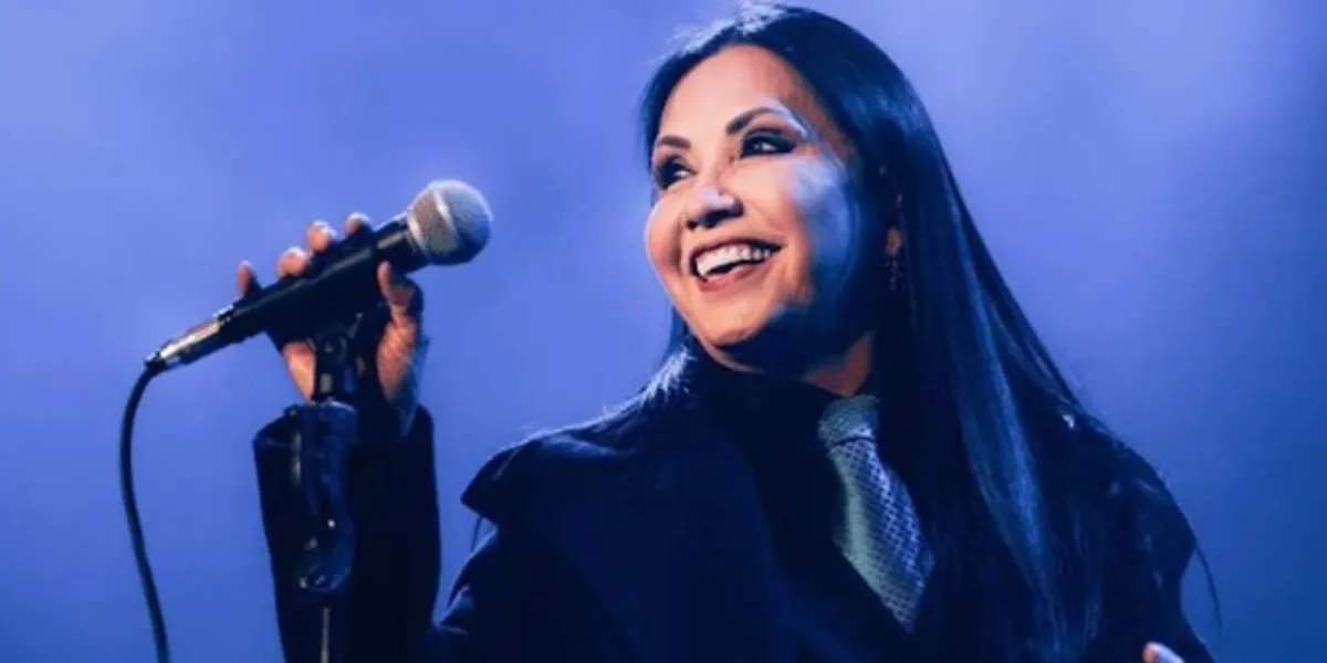 Entre lágrimas, Ana Gabriel lamenta asesinato del alcalde de Uruapan y pide justicia
