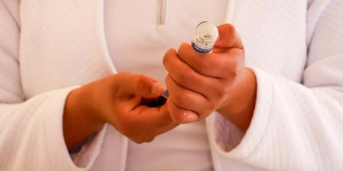 La BUAP inició vacunación estudiantil contra la Influenza y Covid