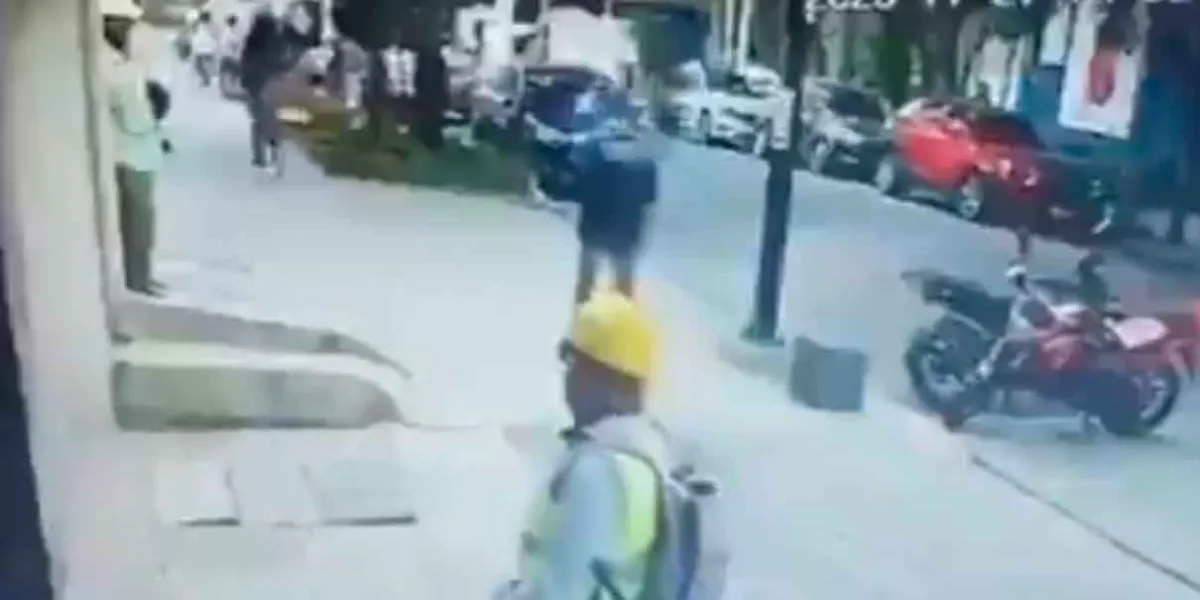 VIDEO. Asalto y homicidio de custodio en Hipódromo Condesa desata pánico; atacantes usaron disfraces de obreros