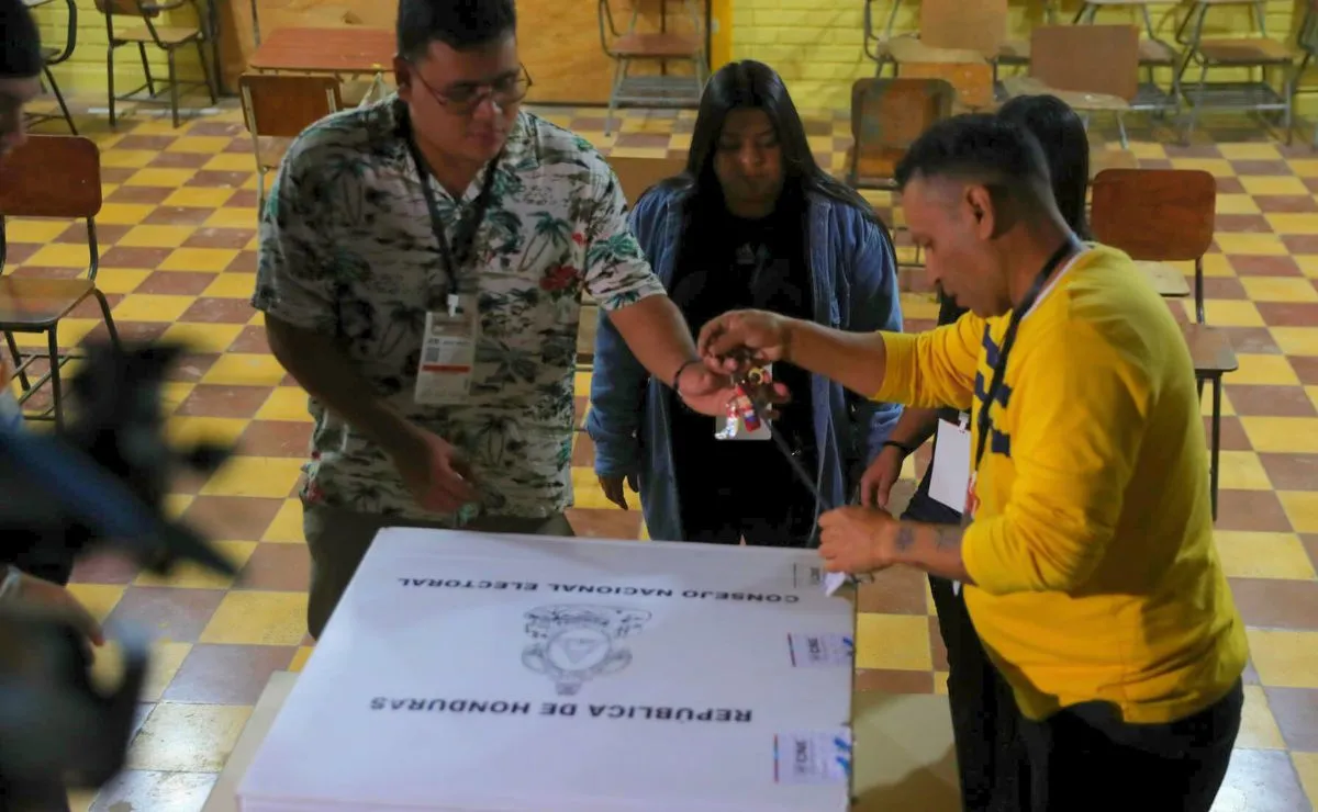 Votación en Honduras en medio de temores de fraude e injerencia extranjera