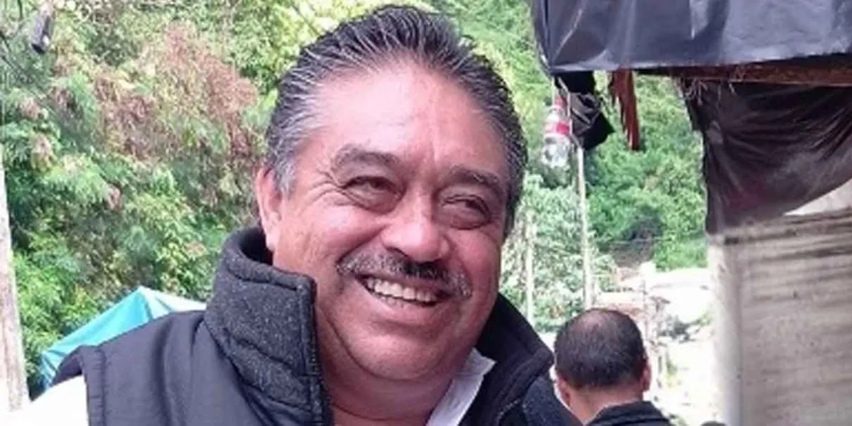 Médicos intentan salvar la vista a funcionario estatal tras violento asalto en Huauchinango