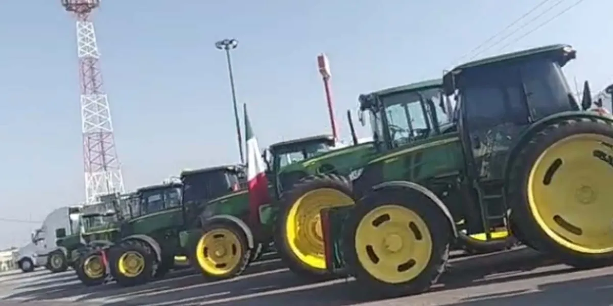 Protesta en Zacatepec: bloqueo carretero y amenaza de marcha hacia Puebla por crisis en el campo