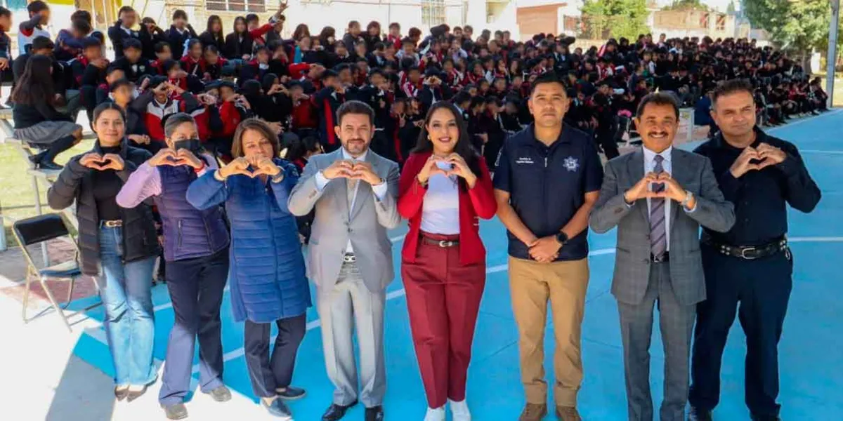 Tonantzin Fernández encabeza acciones para prevenir la violencia en escuelas de San Pedro Cholula