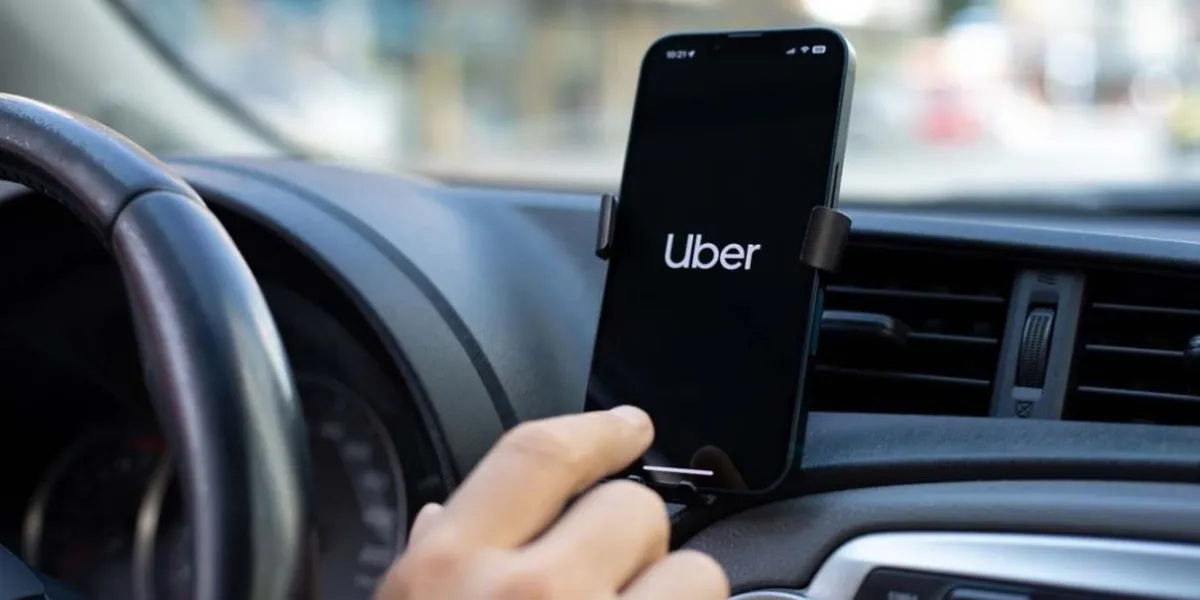 Uber en Puebla en riesgo de suspensión; diputado alerta sobre operaciones irregulares
