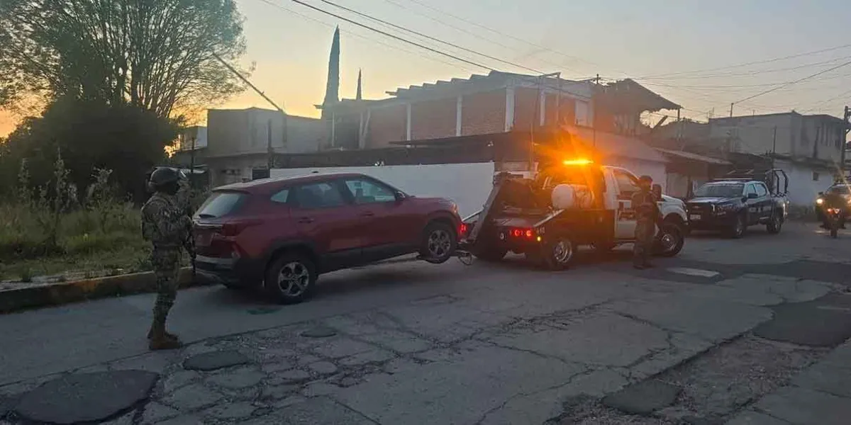 Operativo en Cuautlancingo permite asegurar camioneta Kia con reporte de robo en Sanctorum