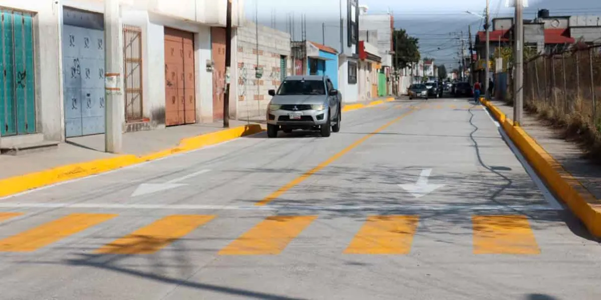 Gobierno de San Pedro Cholula impulsa pavimentación en Santiago Mixquitla