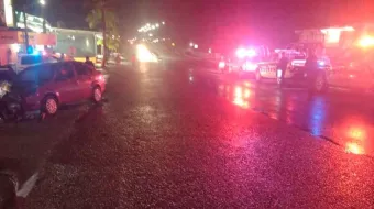 Choque en Xicotepec de Juárez: conductor huye tras accidente en el bulevar Benito Juárez
