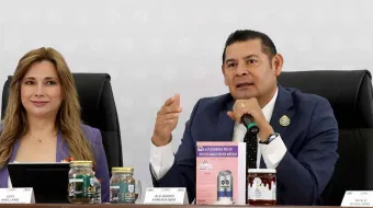 Armenta instruye a legisladores poblanos a defender más recursos
