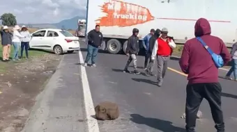 Con cierre carretero El Seco–Esperanza habitantes de Aljojuca acordaron obra
