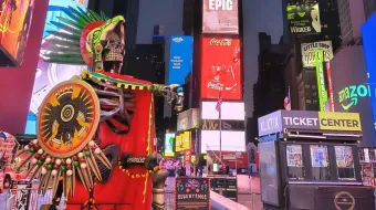 Atlixco conquista Times Square: las catrinas monumentales que llevan la tradición mexicana a Nueva York