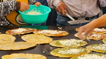 Axocopan rinde homenaje a la gastronomía poblana con su Feria de la Memela