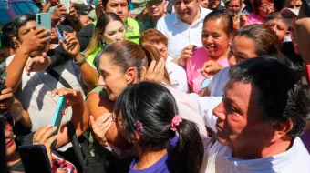 Sheinbaum recorrió Tlacuilotepec y La Ceiba; la ayuda llegó vía aérea