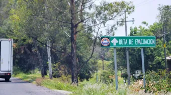 Atlixco solicita apoyo estatal para reparar rutas de evacuación por actividad del Popocatépetl
