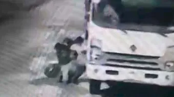 Hombre intenta robar batería y vecinos exigen mayor seguridad en Texmelucan